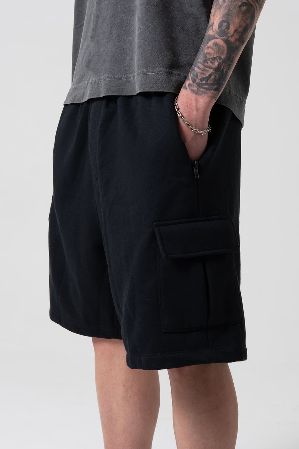 Bermuda Cargo Moletom Brunx Preto Conforto Urbano com Estilo